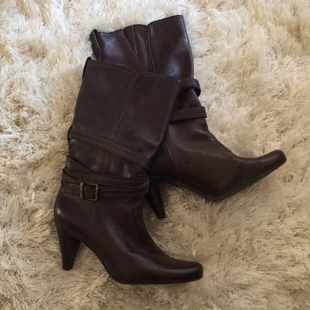 Gianni Bini mid calf boots